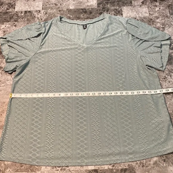 Shein Plus Eyelet Embroidery Petal Sleeve Top - Size 4XL - Picture 6 of 12